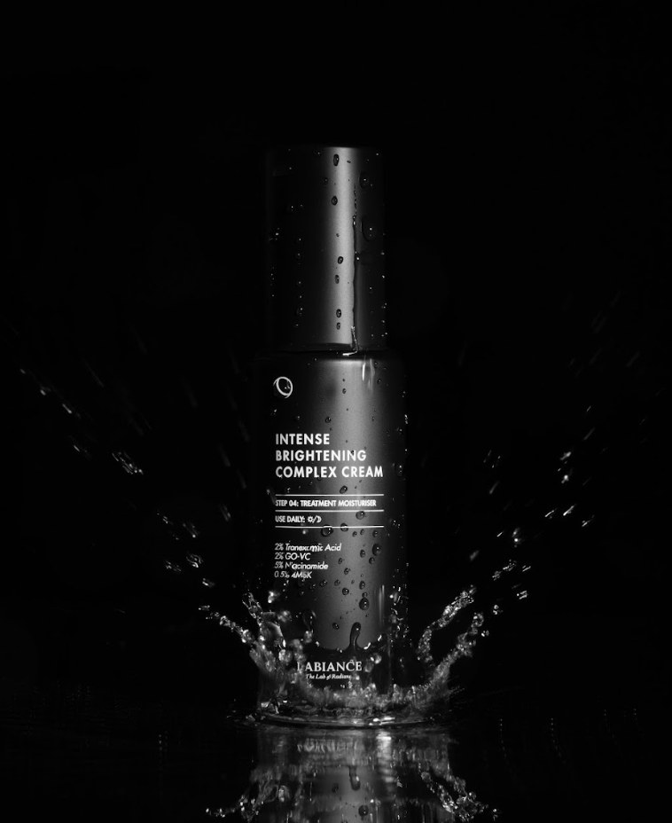 Intense Brightening Complex Cream ứng dụng Precision Melanin Control và Vitamin C thế hệ mới cho làn da Châu Á